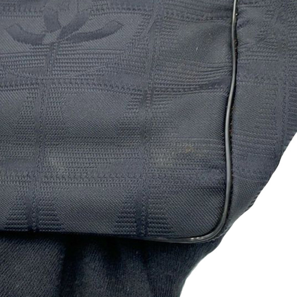 Pre-Loved Chanel New Travel Line Nylon Tote - Picture 12 of 12